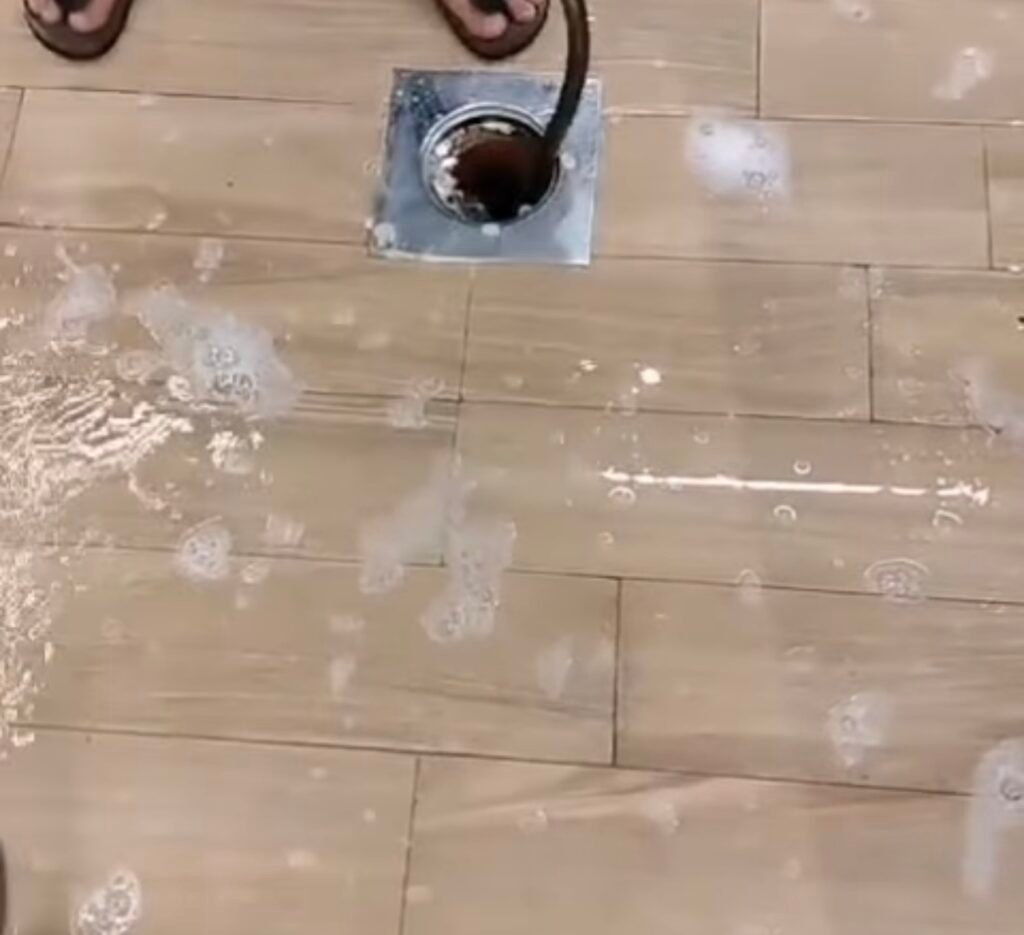 تسليك مجاري مشرف