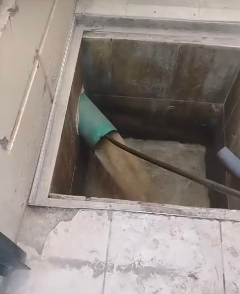 تسليك مجاري سلوي
